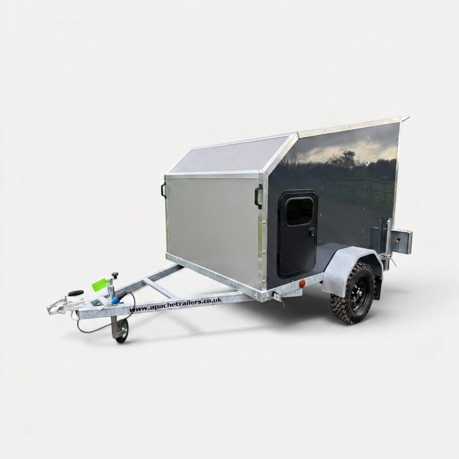 8ft x 4ft Insulated Cube Sport Warrior Camper Trailer with Side Windows, Lockable Side & Rear Doors - Image 2