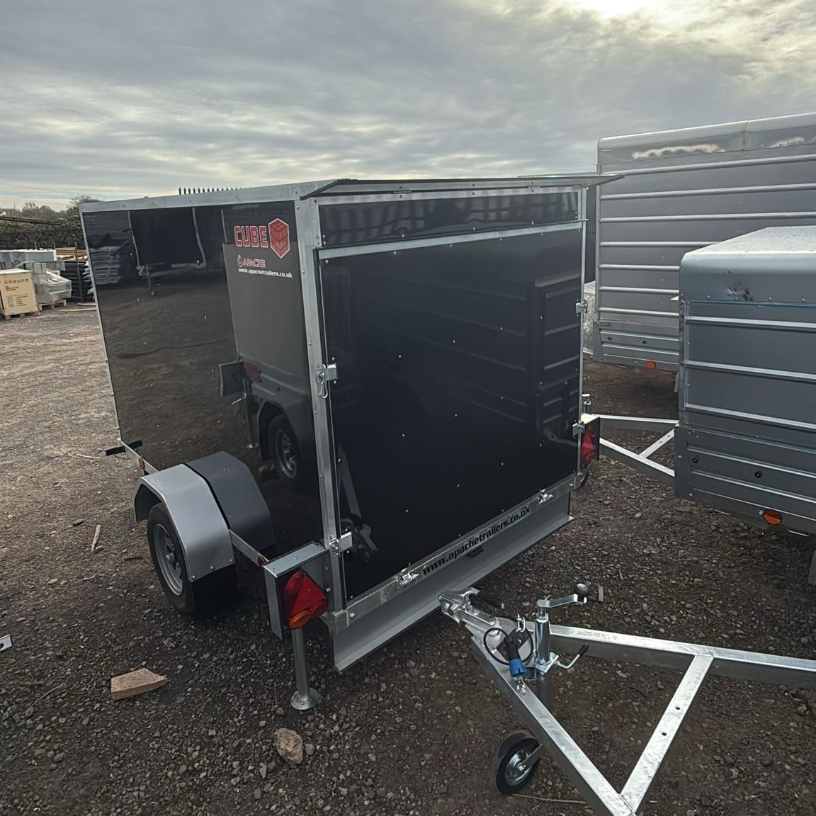 Ex-Demo – 8ft x 5ft Cube 85 Box Trailer with Colour Coded Rear Loading Ramp, Prop Stands & Spare Wheel in Black - Image 6