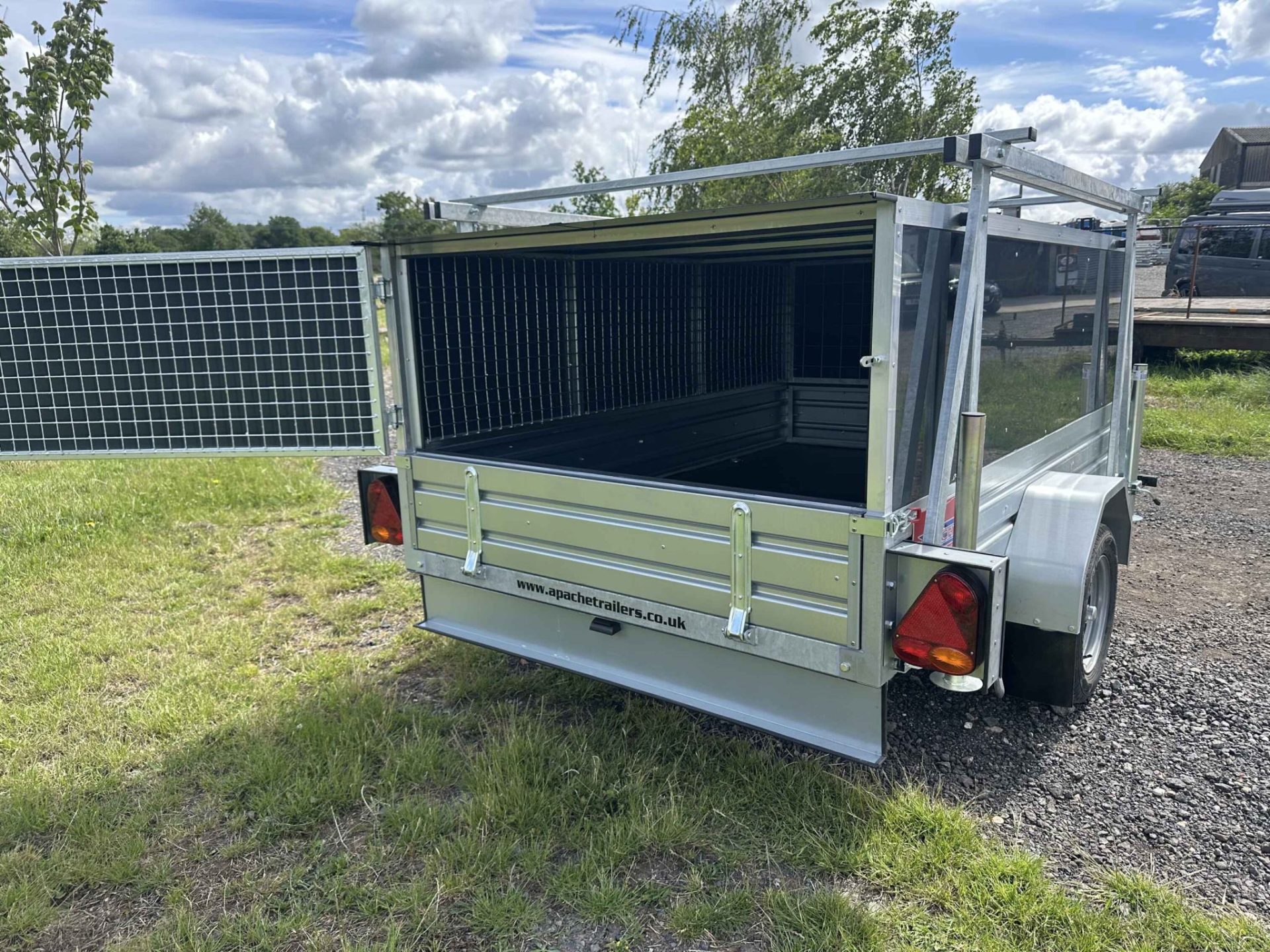 8ft x 4ft Roof Tent Scout 84 Trailer & Rear Loading Door (without TentBox) - Image 12