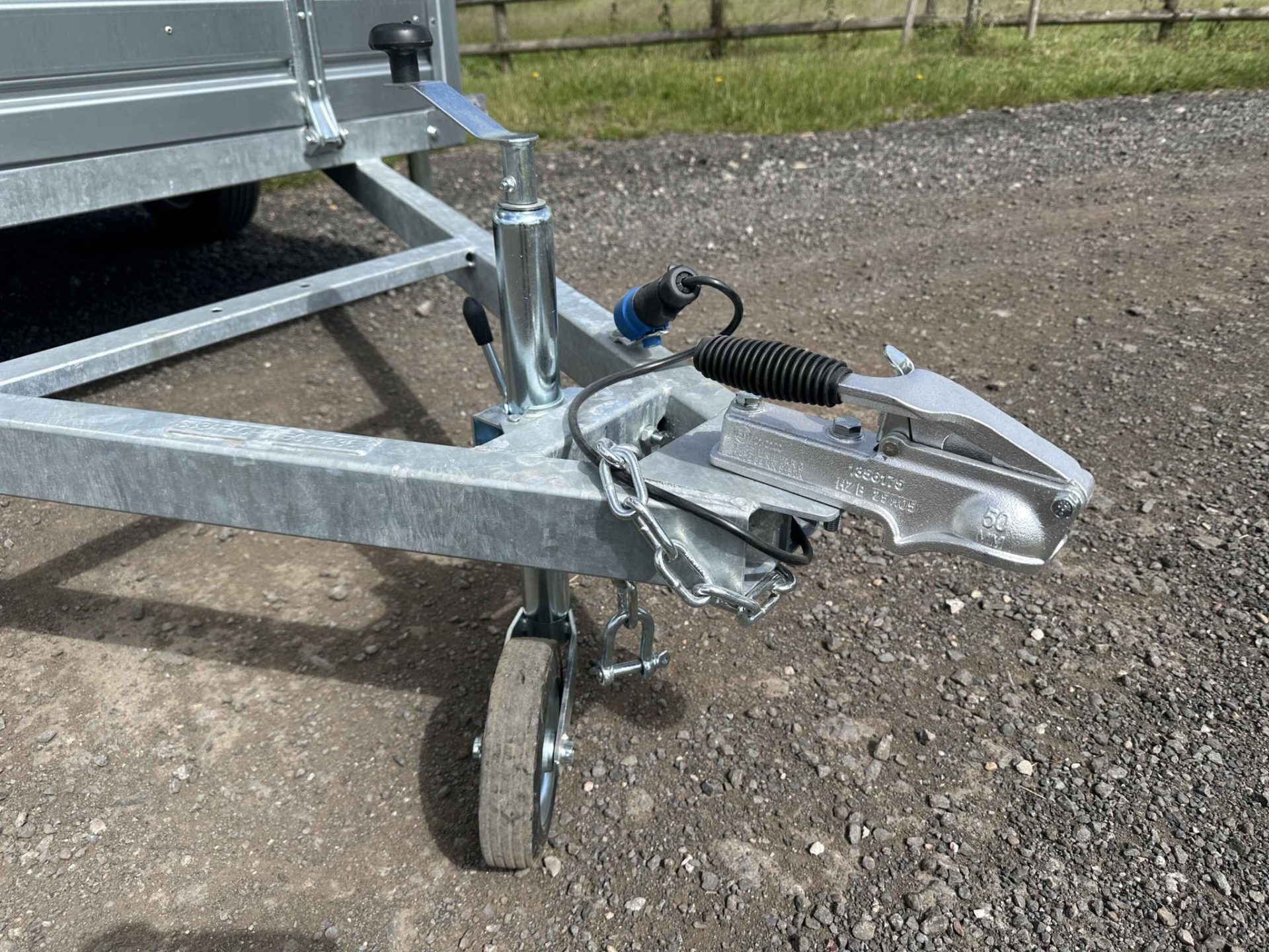 8ft x 4ft Roof Tent Scout 84 Trailer & Rear Loading Door (without TentBox) - Image 13