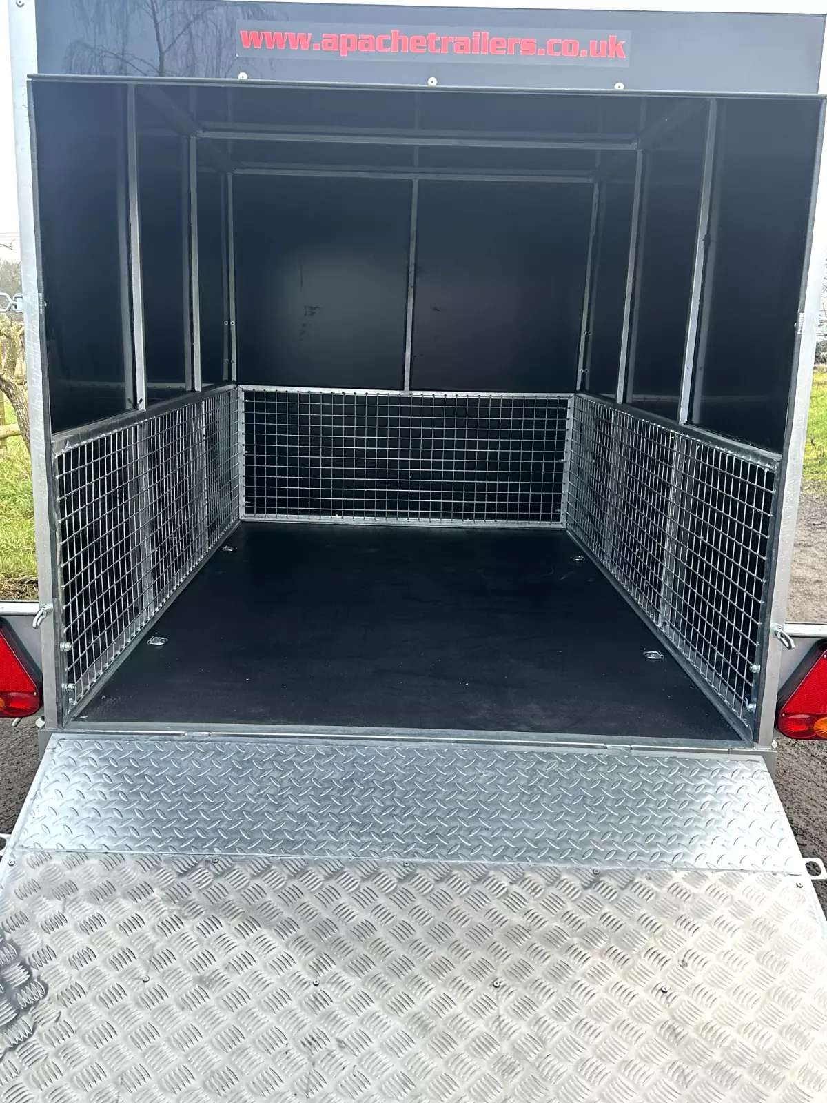 Ex-Demo – 8ft x 5ft Cube 85 Box Trailer with Colour Coded Rear Loading Ramp, Prop Stands & Spare Wheel in Black - Image 5